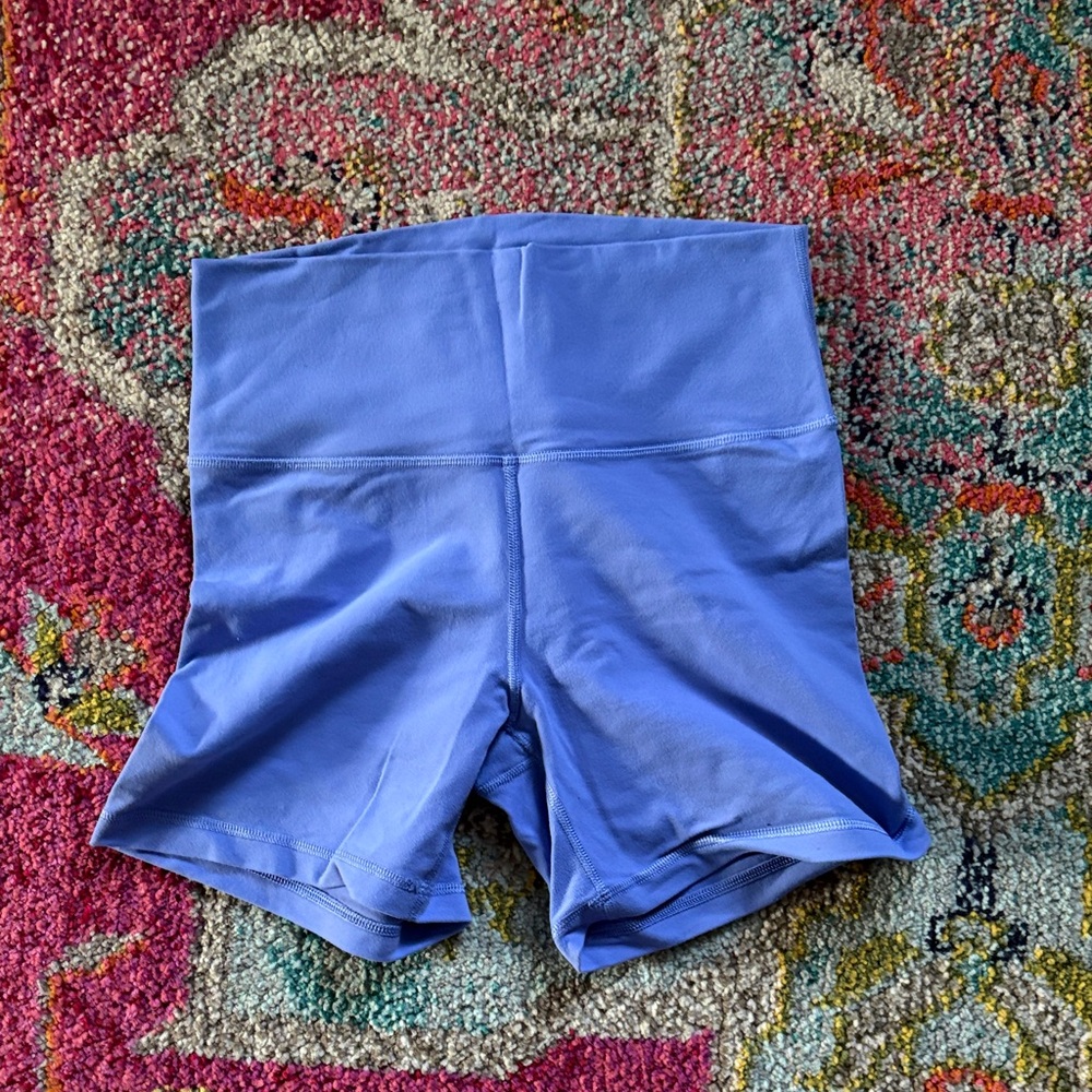 Aritzia TNA Women's Bike Shorts